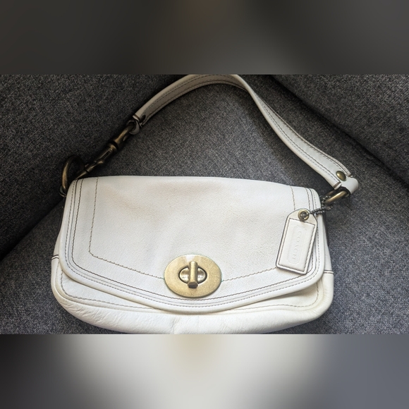 Coach Legacy 65 th Anniversary Leather Handbag. - Picture 4 of 15